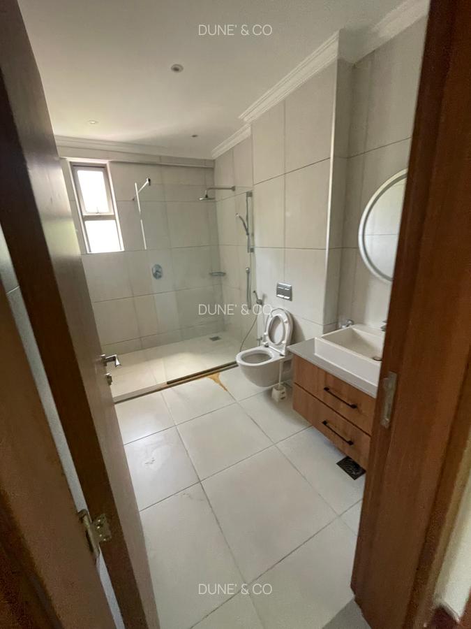 2 Bed Apartment with En Suite in Westlands Area - 15