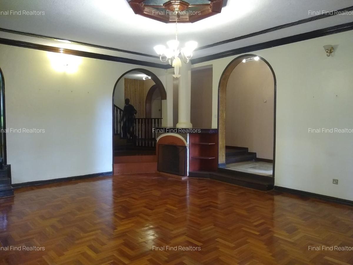 5 Bed House with Staff Quarters in Runda - 9