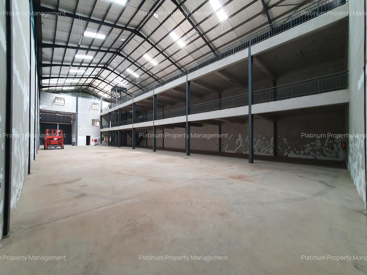 15,945 ft² Warehouse with Backup Generator at Airport North Road - 7