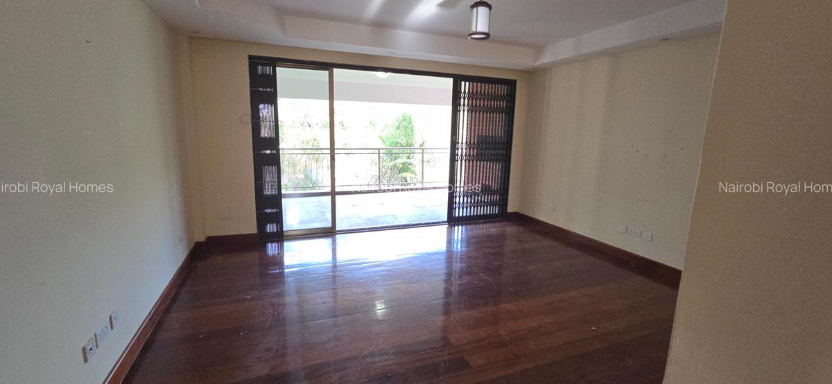 5 Bed Townhouse with En Suite at Lavington Green - 13