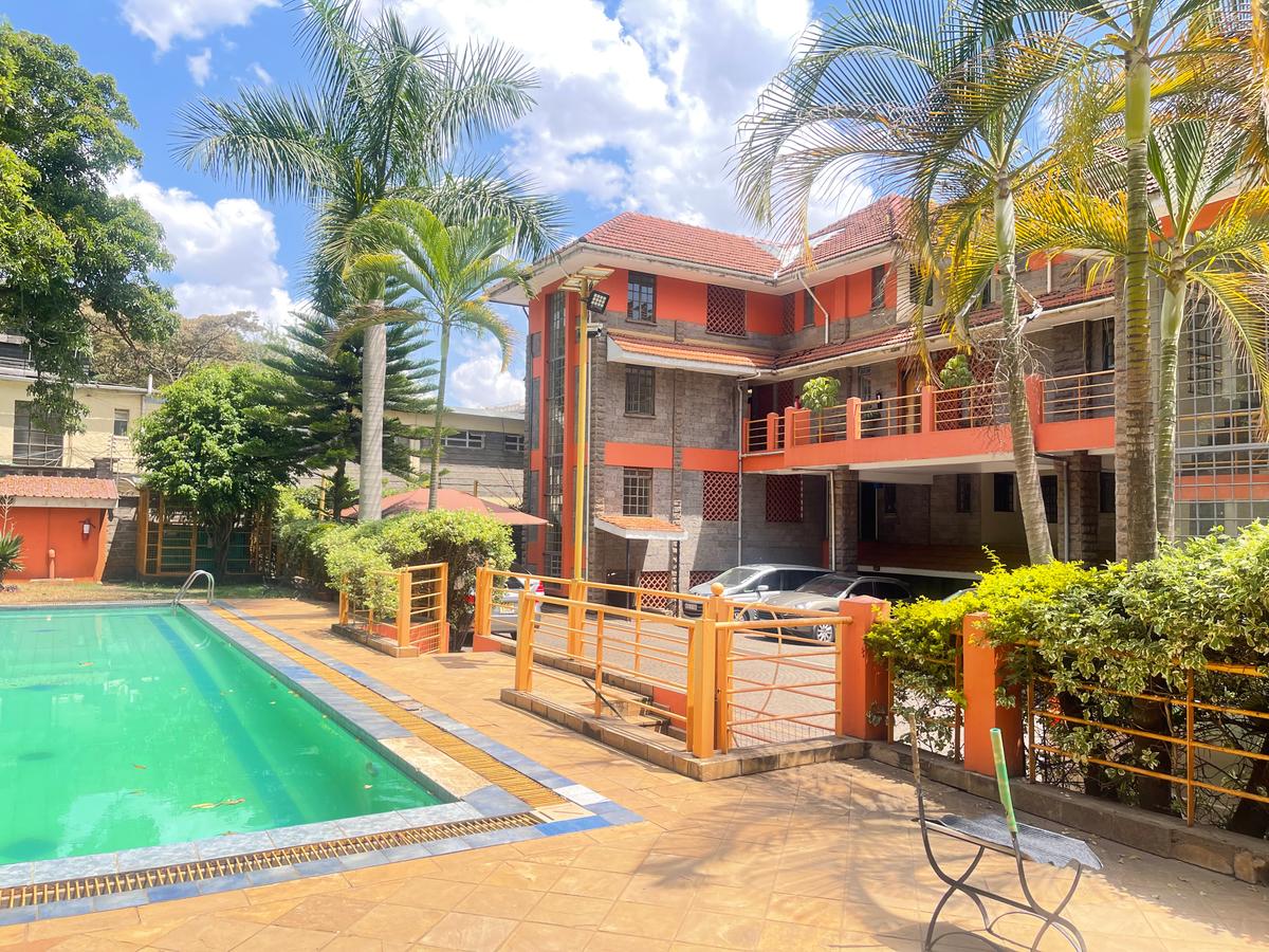 4 Bed Apartment with En Suite in Lavington - 1