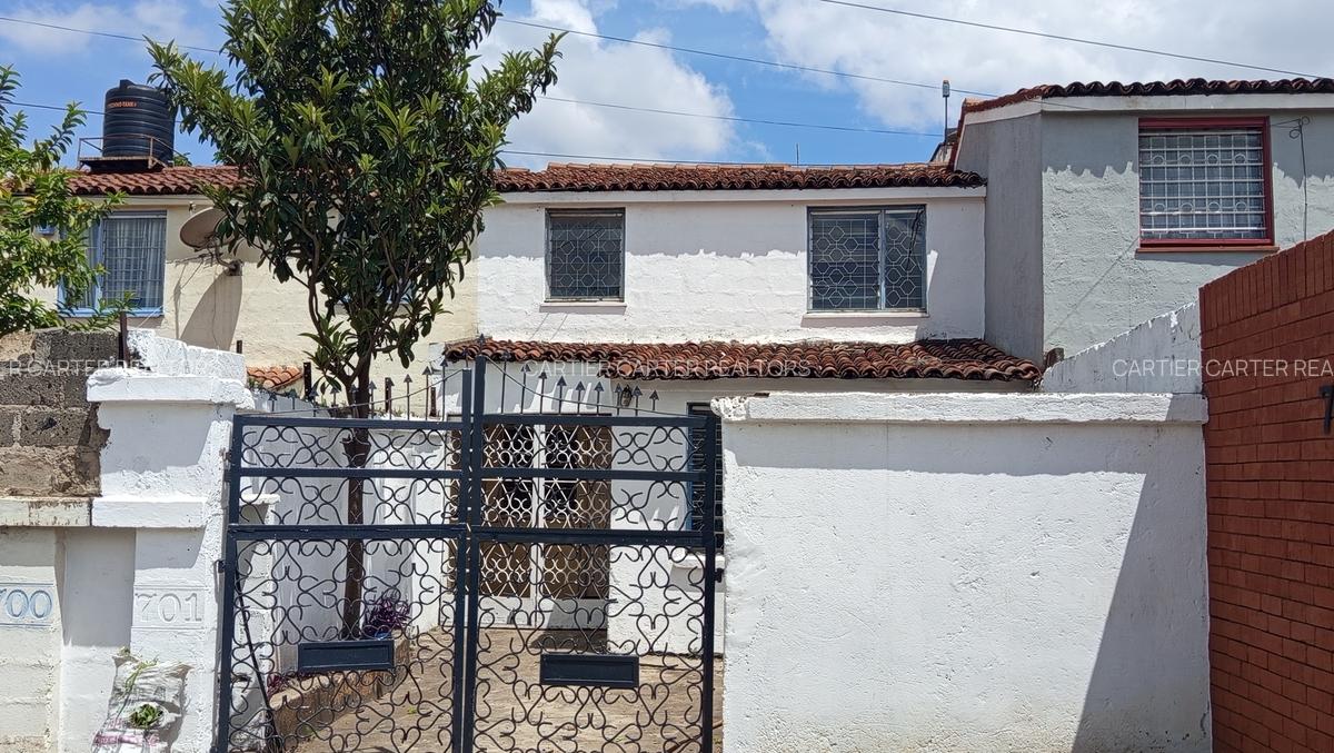 3 Bed Townhouse with En Suite in Buruburu - 1