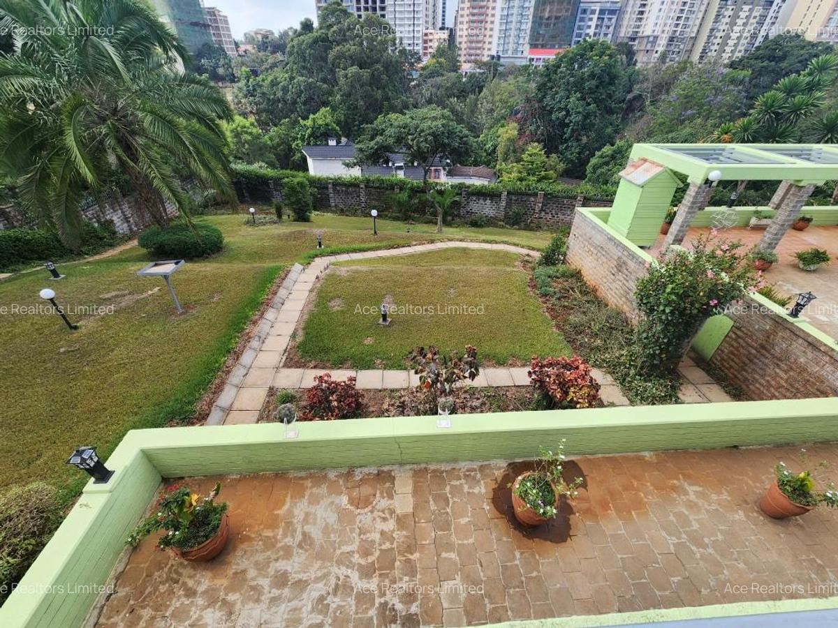 5 Bed Townhouse with En Suite at Old Muthaiga - 20
