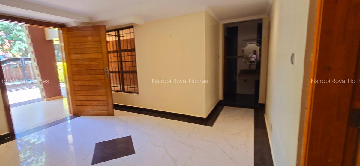 5 Bed Townhouse with En Suite at Lavington Green - 12