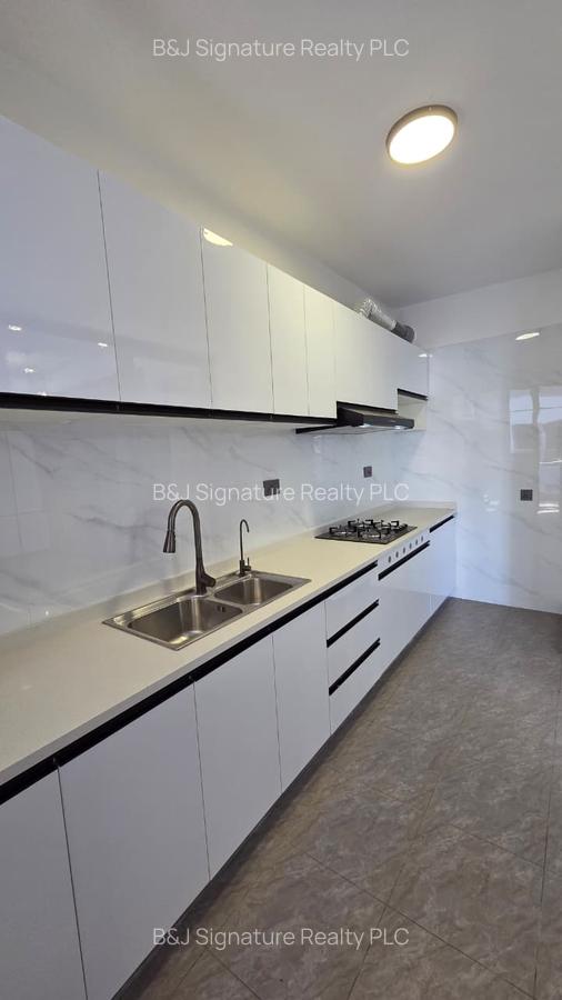 2 Bed Apartment with En Suite in Lavington - 5