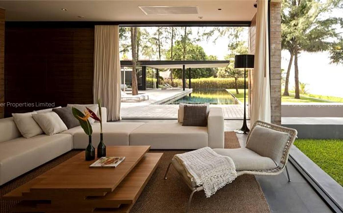 4 Bed Townhouse with En Suite at New Runda - 8