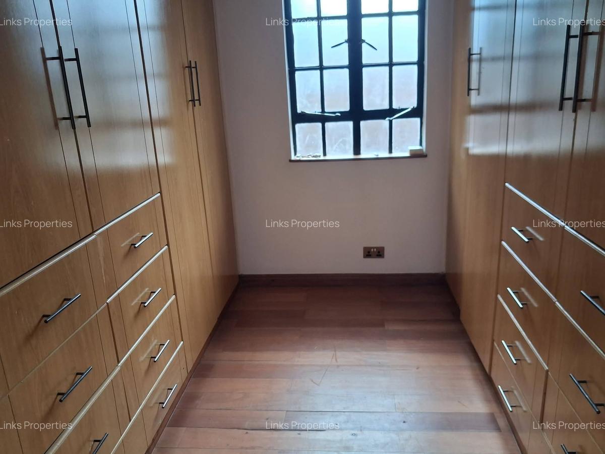 4 Bed Townhouse with En Suite at Karen - 7