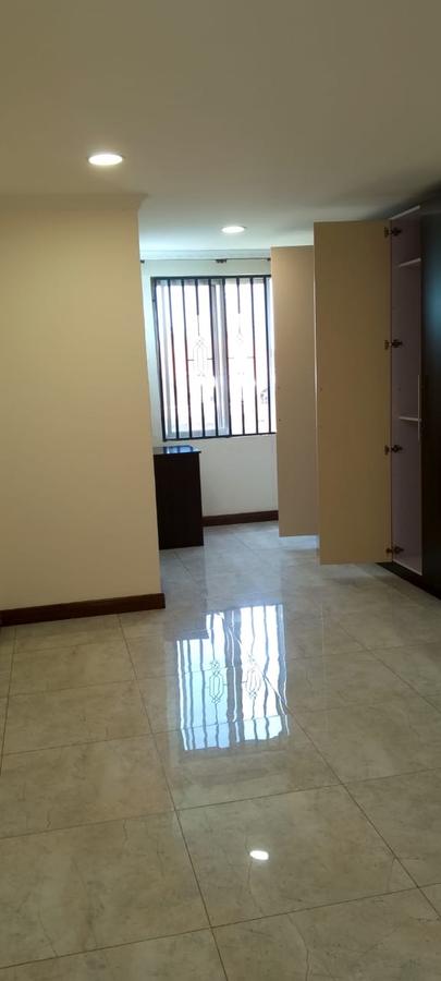 4 Bed Apartment with En Suite in Kilimani - 16