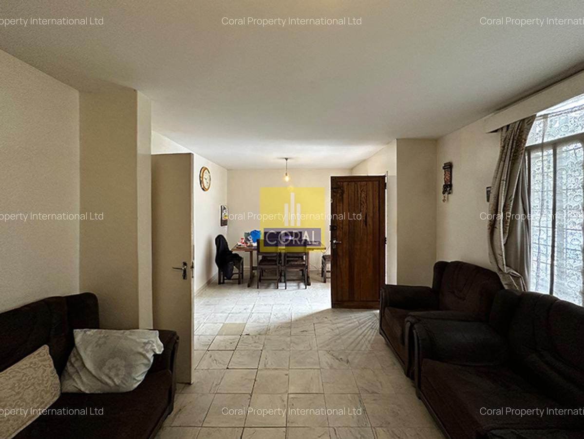 4 Bed Townhouse in South C - 2