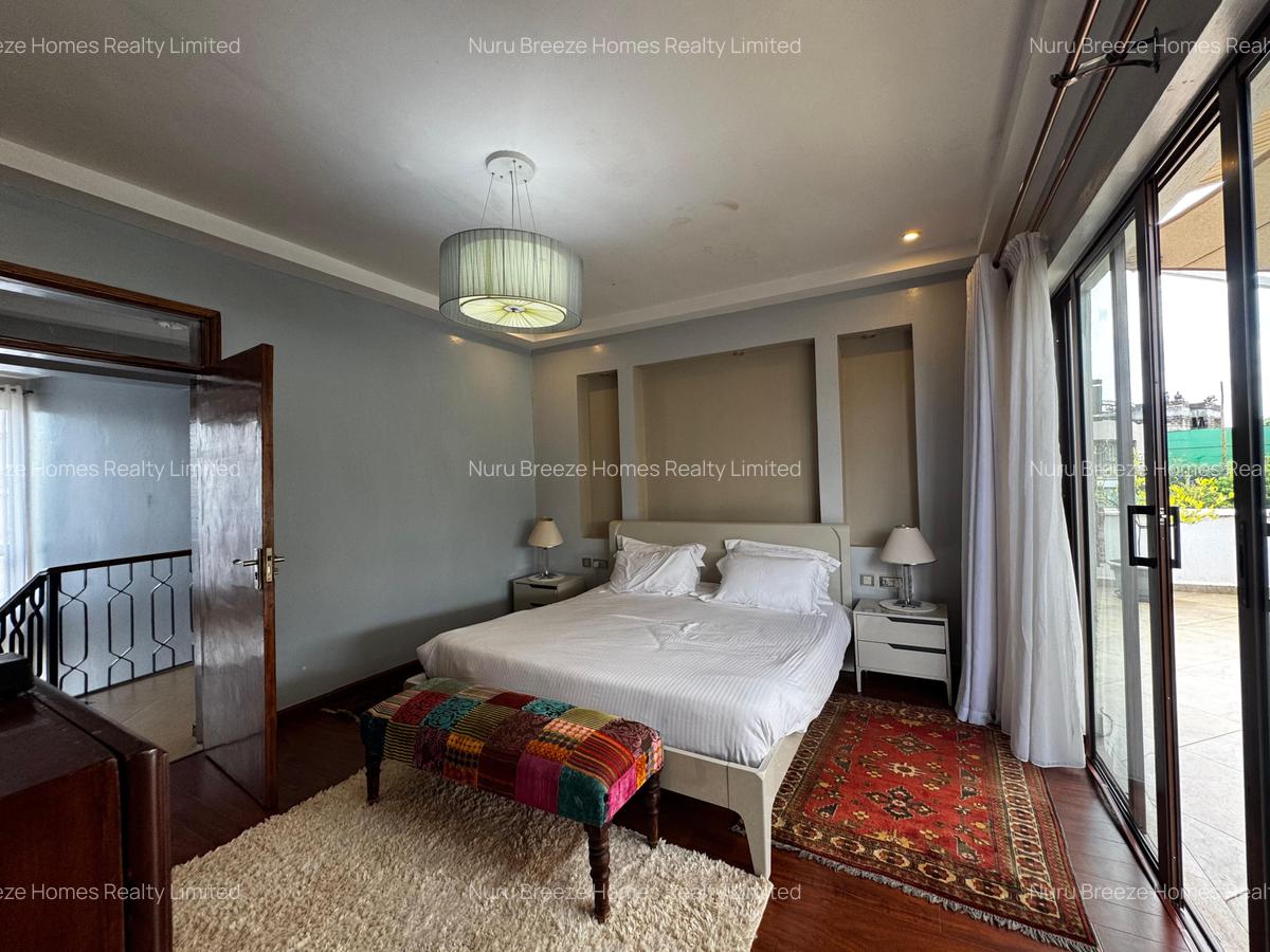 4 Bed Townhouse with En Suite in Runda - 12