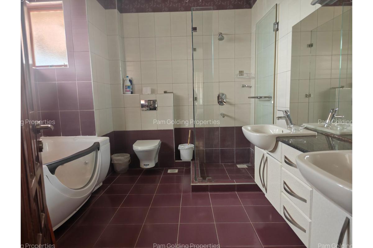 Furnished 3 Bed Apartment with En Suite in Parklands - 12