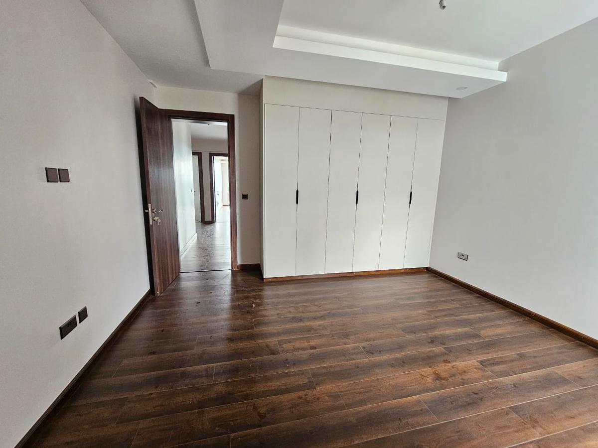 3 Bed Apartment with En Suite in Westlands Area - 6