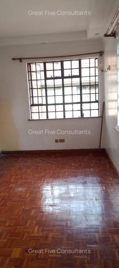 5 Bed Villa with En Suite in Runda - 11