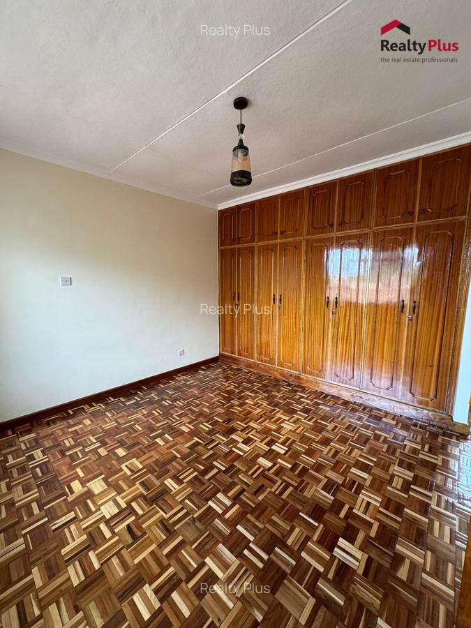 5 Bed Townhouse with En Suite in Loresho - 14