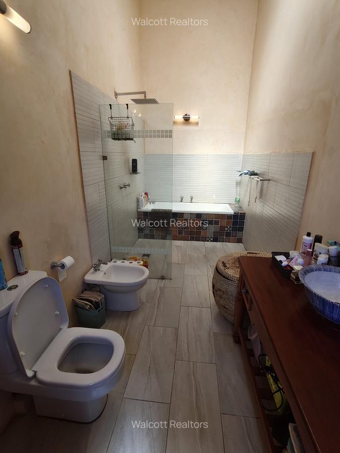 3 Bed House with En Suite in Karen - 5