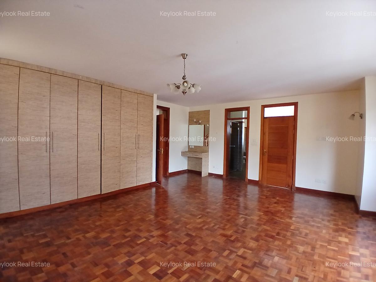 5 Bed Townhouse with En Suite in Lavington - 7