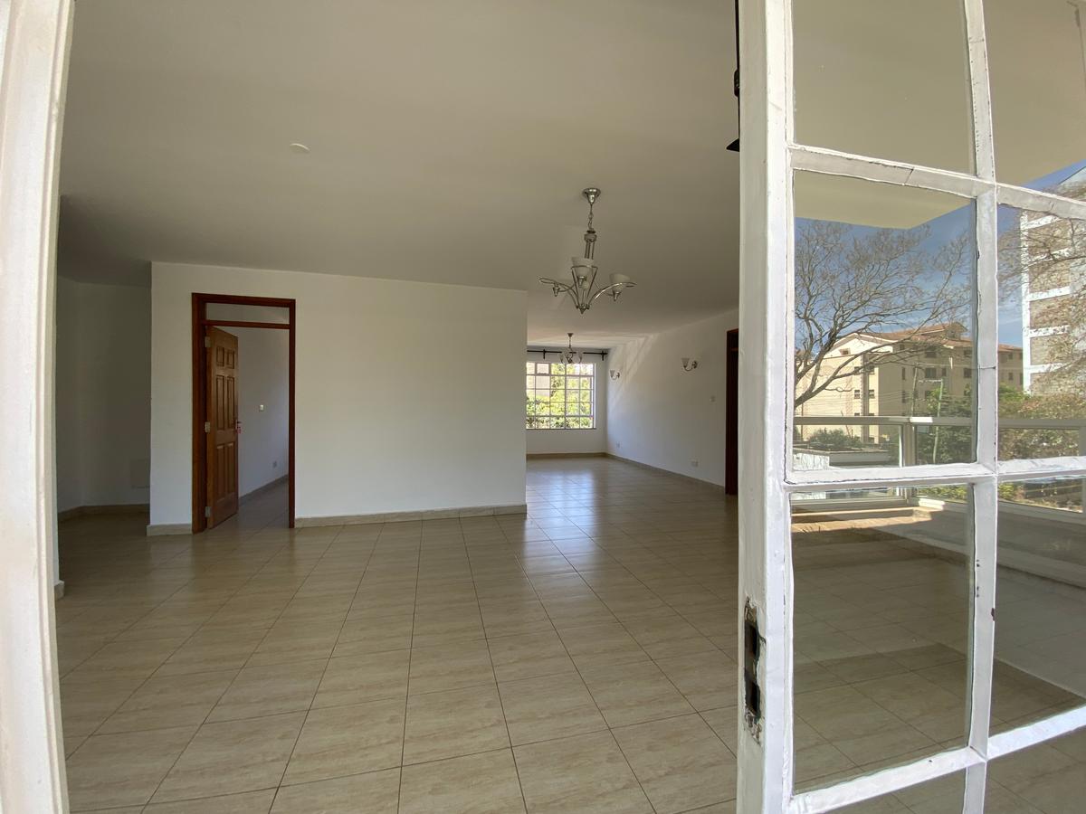 3 Bed Apartment with En Suite in Lavington - 17