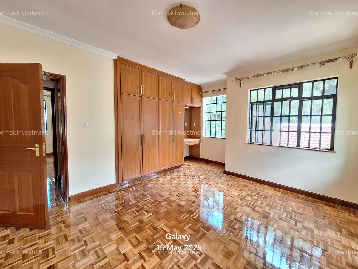 4 Bed Townhouse with En Suite at Chalbi Drive. - 19