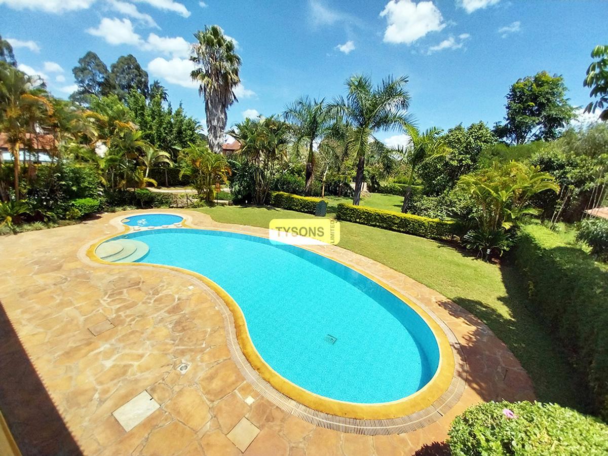 5 Bed Villa with En Suite in Runda - 11