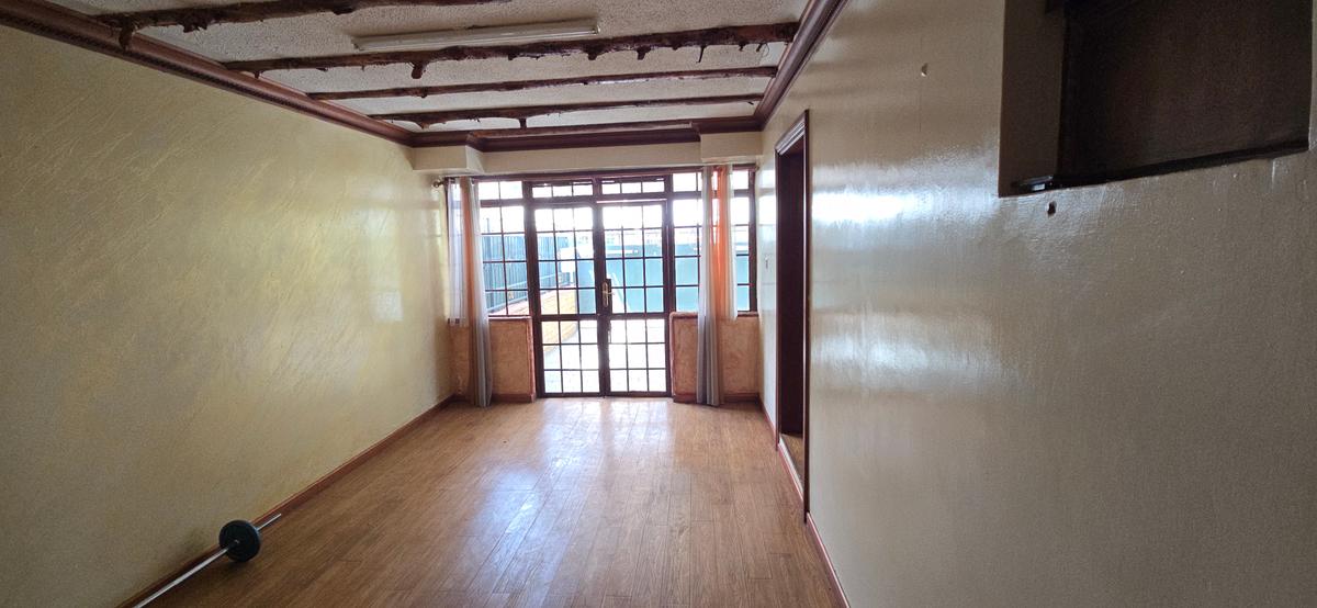 5 Bed Townhouse with En Suite at Kabasiran Avenue - 10