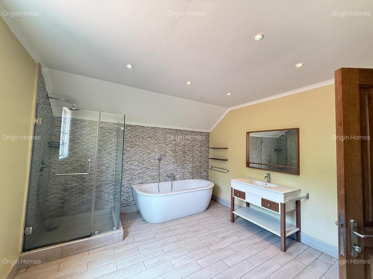 5 Bed House with En Suite at Old Muthaiga - 12