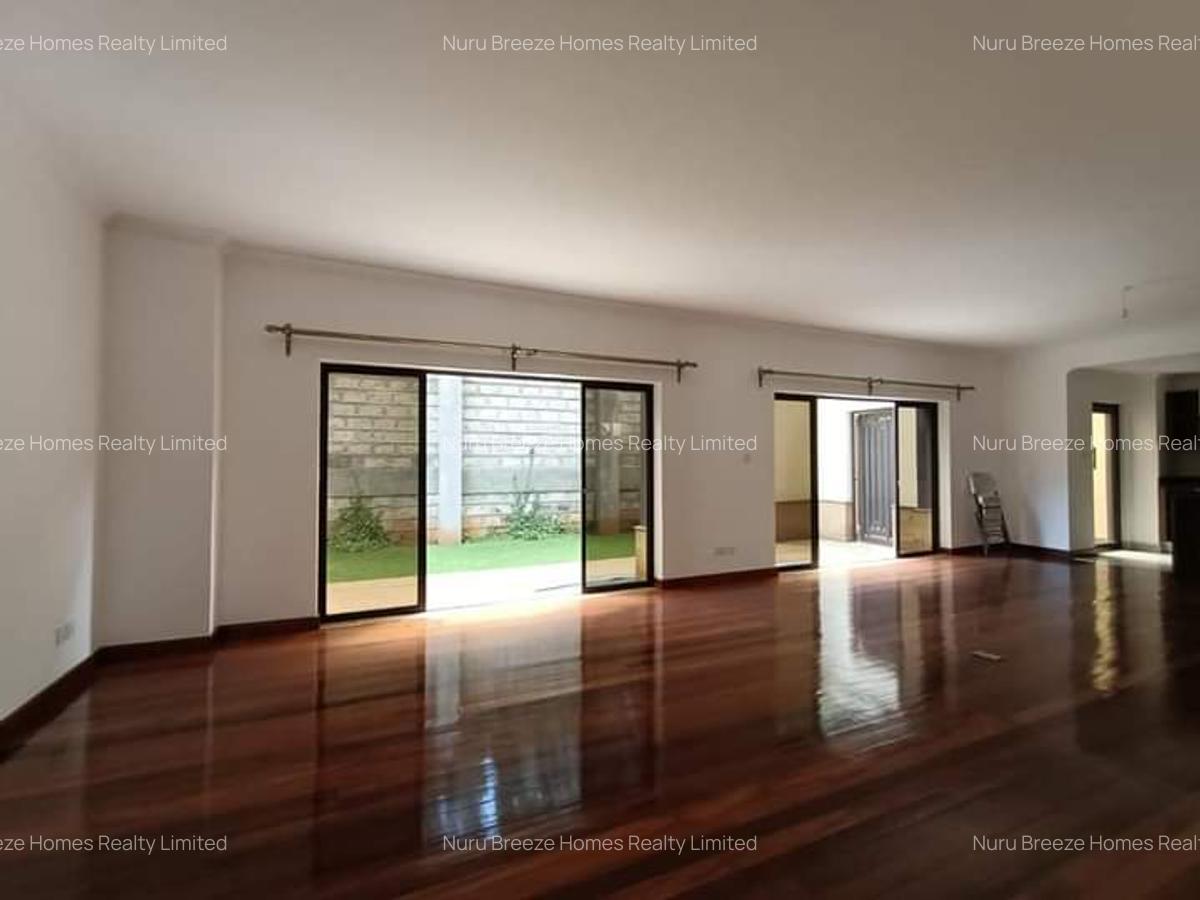 4 Bed Townhouse with En Suite in Lavington - 12