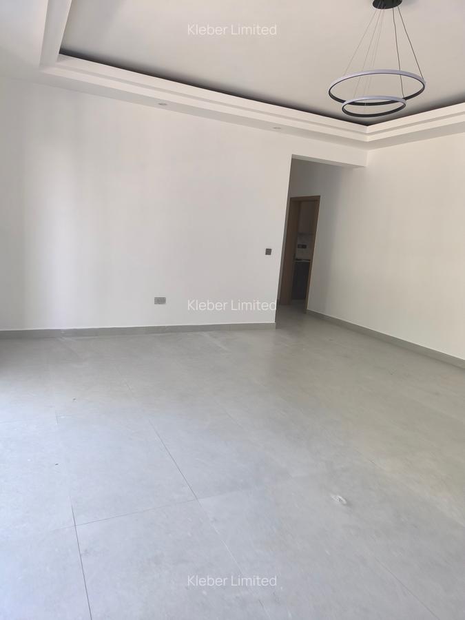 2 Bed Apartment with En Suite at Brookside - 2