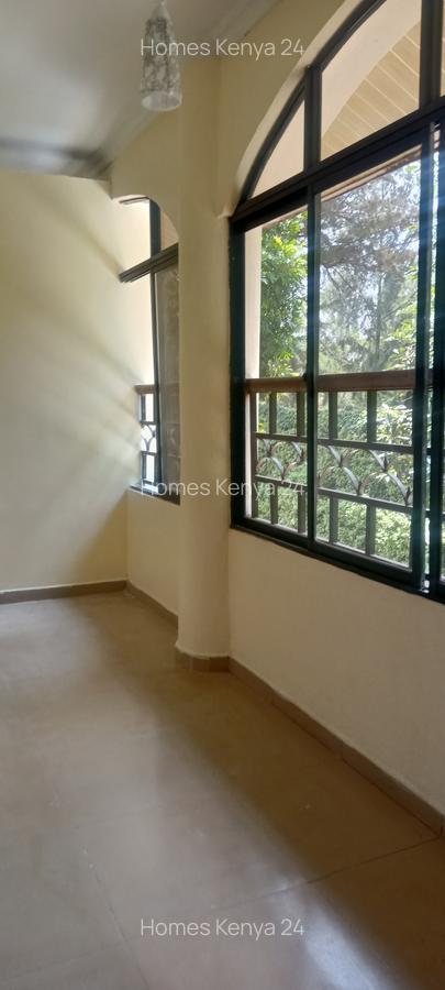 4 Bed House in Ridgeways - 15