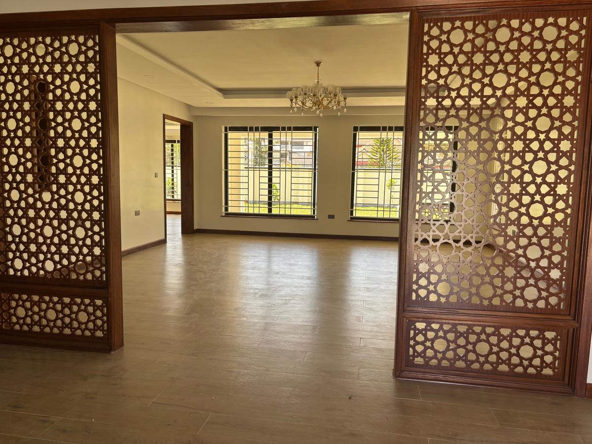 4 Bed House with En Suite in Karen - 11
