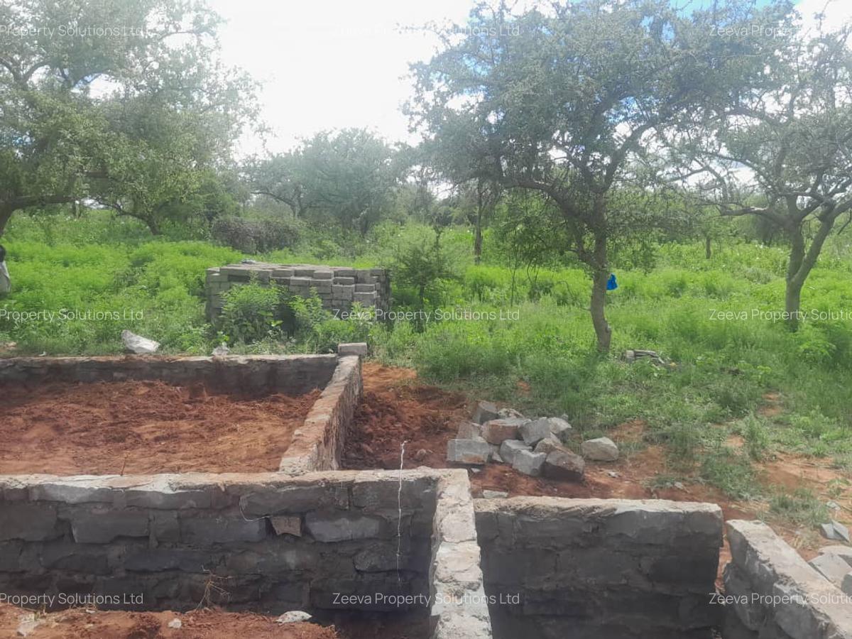 Land in Namanga - 15