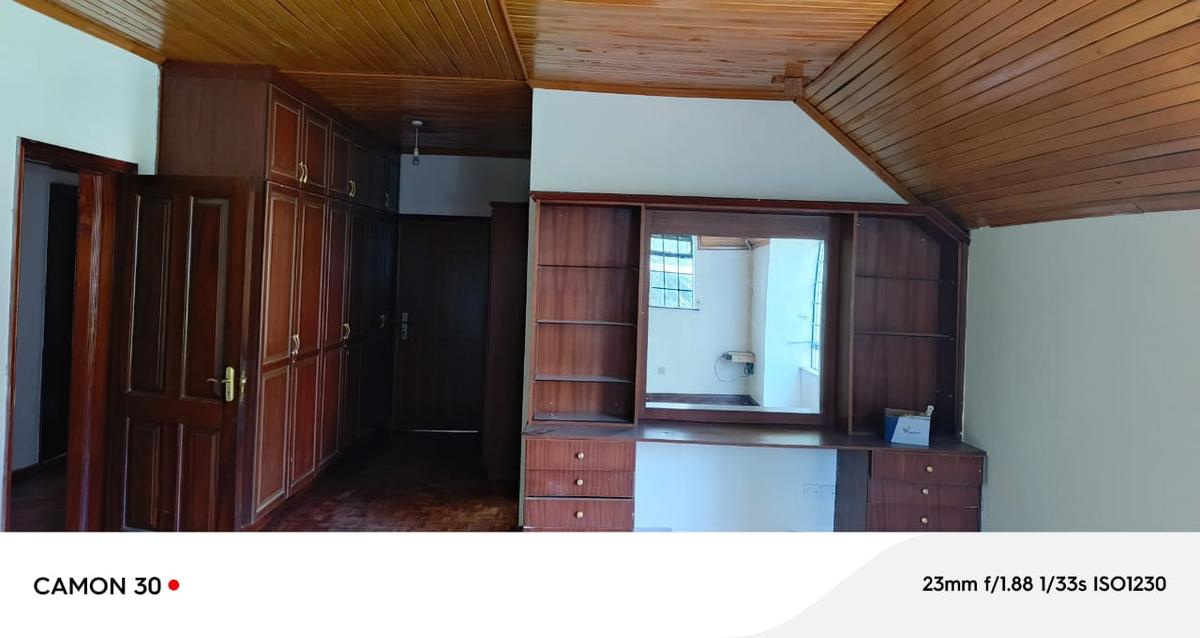 5 Bed Townhouse with Staff Quarters in Lavington - 8