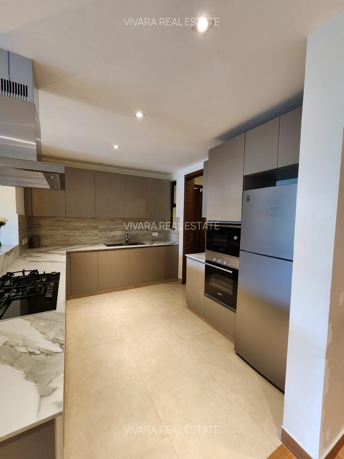 2 Bed Apartment with En Suite in Riverside - 2