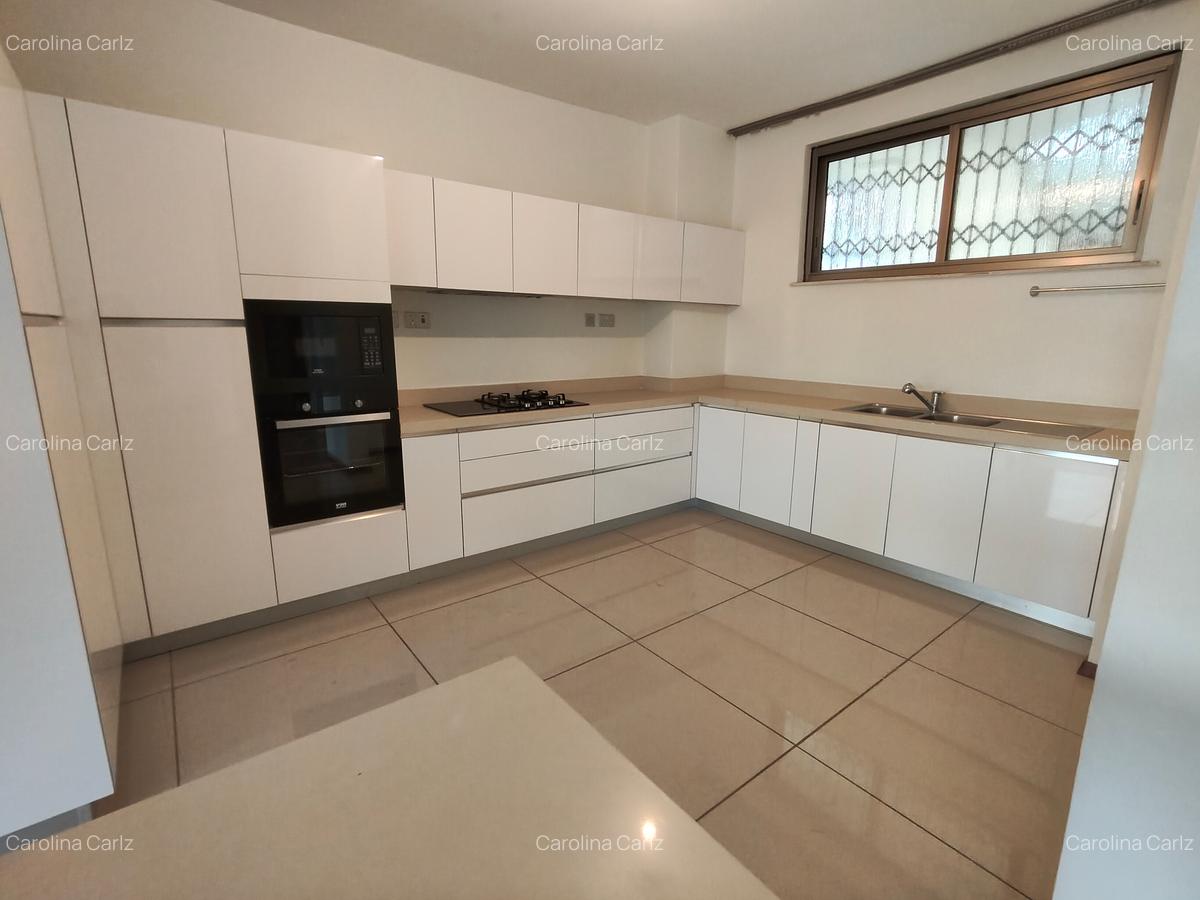 3 Bed Apartment with En Suite at 6Th Parklands Road - 4