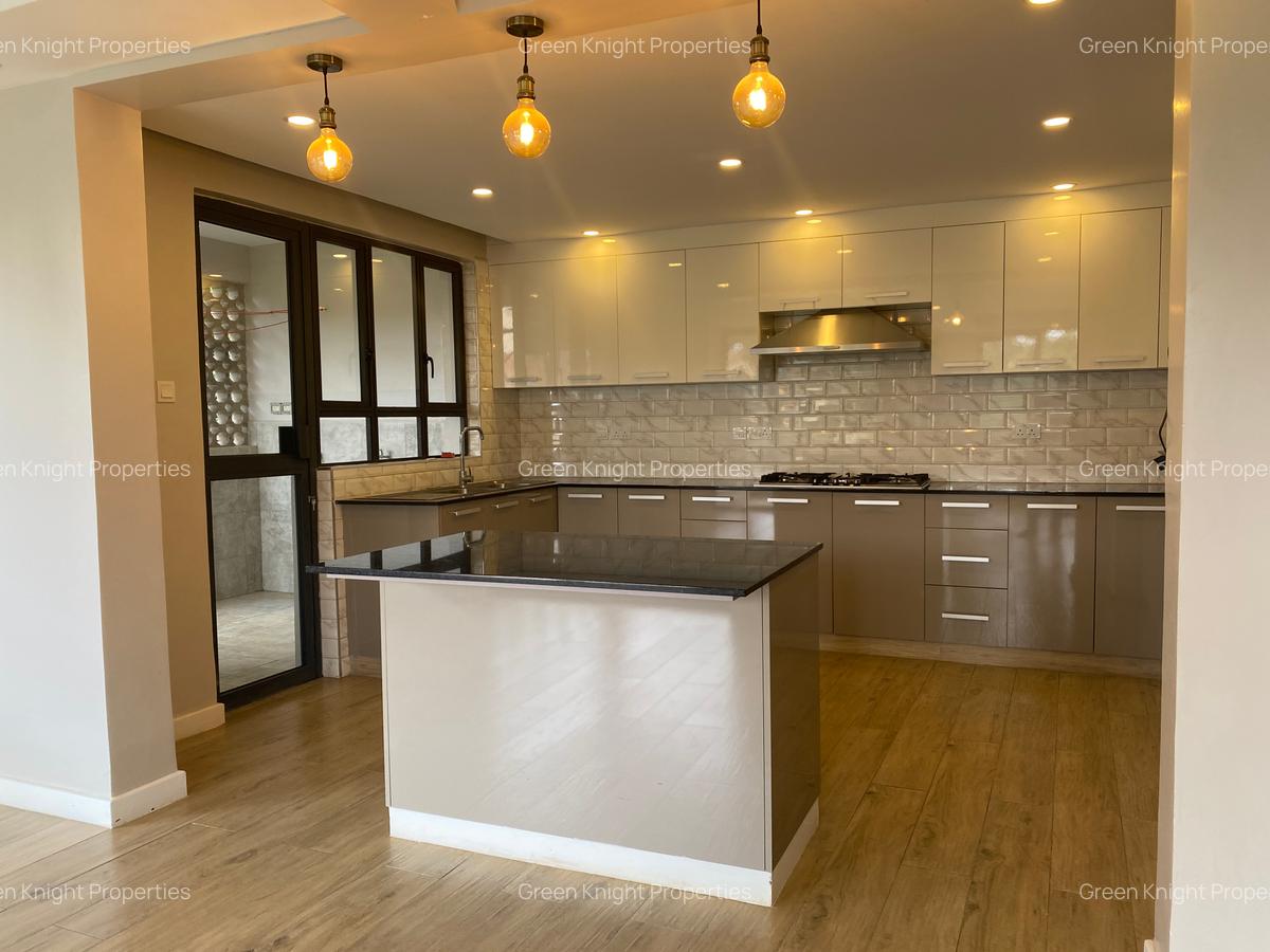 4 Bed Apartment with En Suite in Lavington - 4