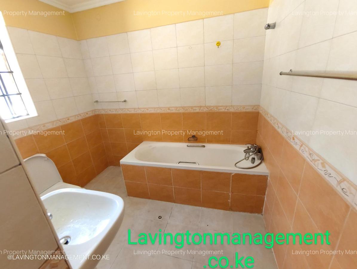 4 Bed Townhouse with En Suite at Lavington Green - 9