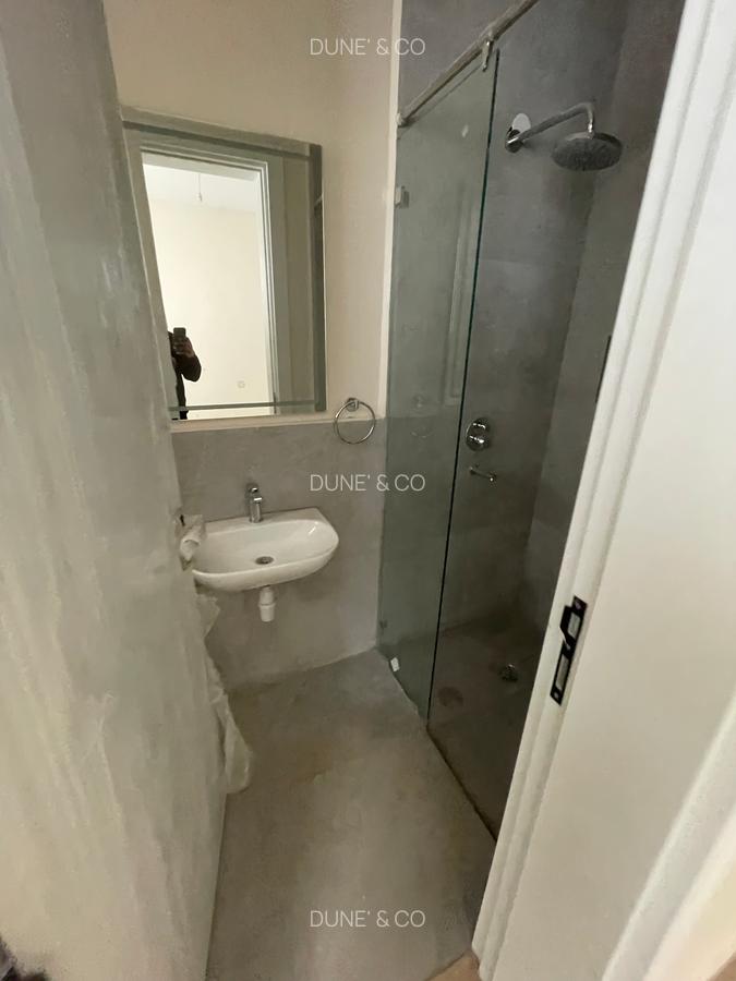 3 Bed Apartment with En Suite in Westlands Area - 12