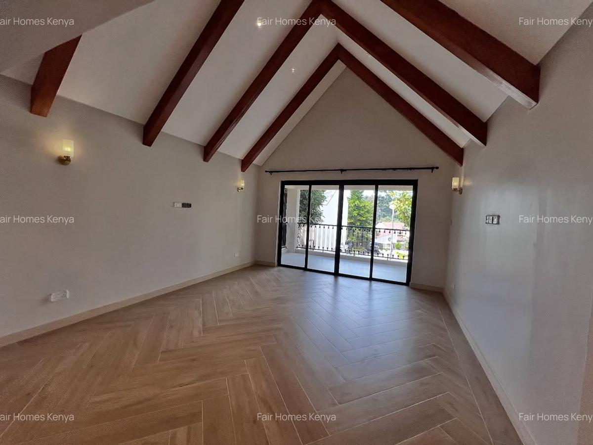 5 Bed Townhouse with En Suite at Convent Drive - 17