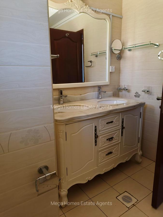 5 Bed House with En Suite in Runda - 15