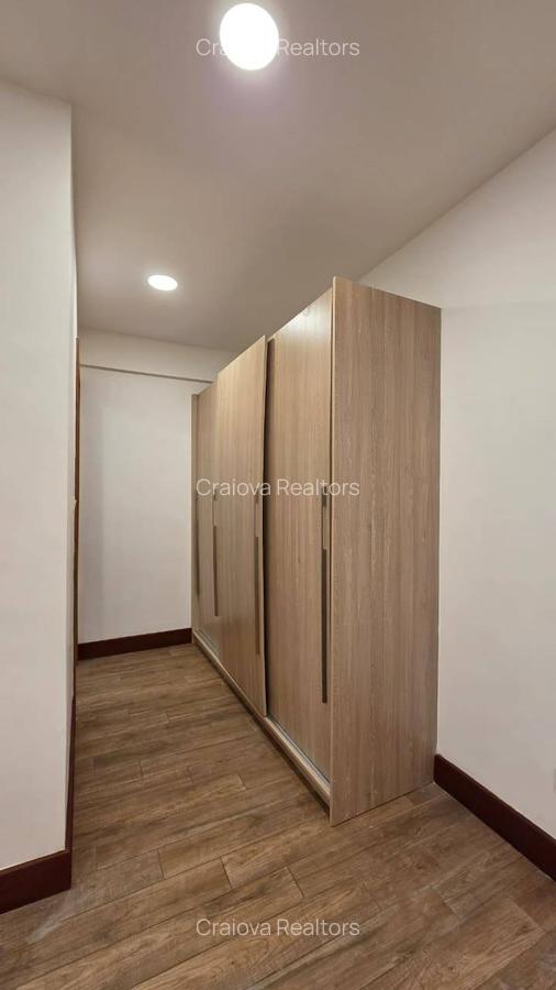 2 Bed Apartment with En Suite at City Drive - 15