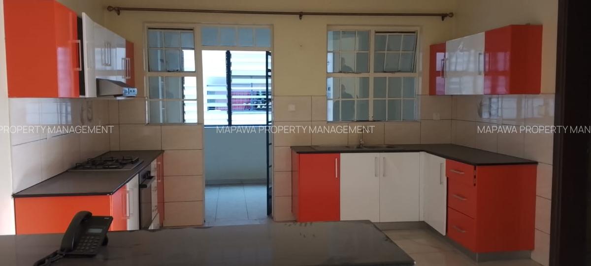 3 Bed Apartment with En Suite in Lavington - 2