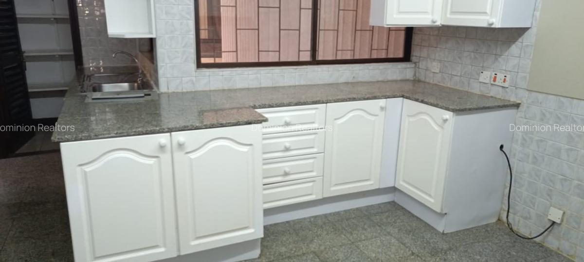 3 Bed Apartment with Parking in Westlands Area - 9