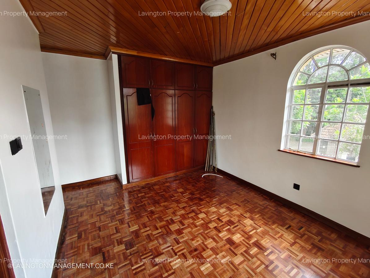 4 Bed Townhouse with En Suite at Lavington Green - 12