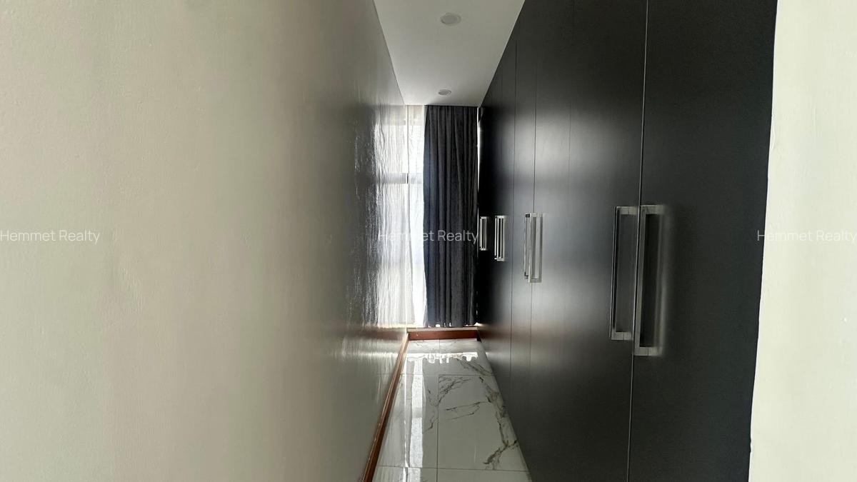 4 Bed Apartment with En Suite in Westlands Area - 5