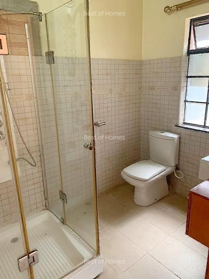 5 Bed Townhouse with En Suite in Lavington - 5