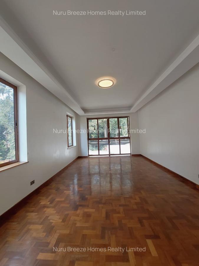 6 Bed Townhouse with En Suite in Lavington - 4