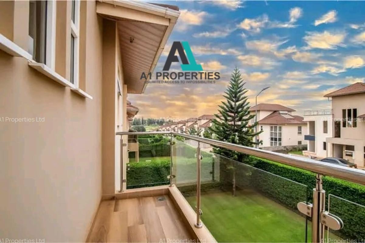 4 Bed Townhouse with En Suite in Runda - 12