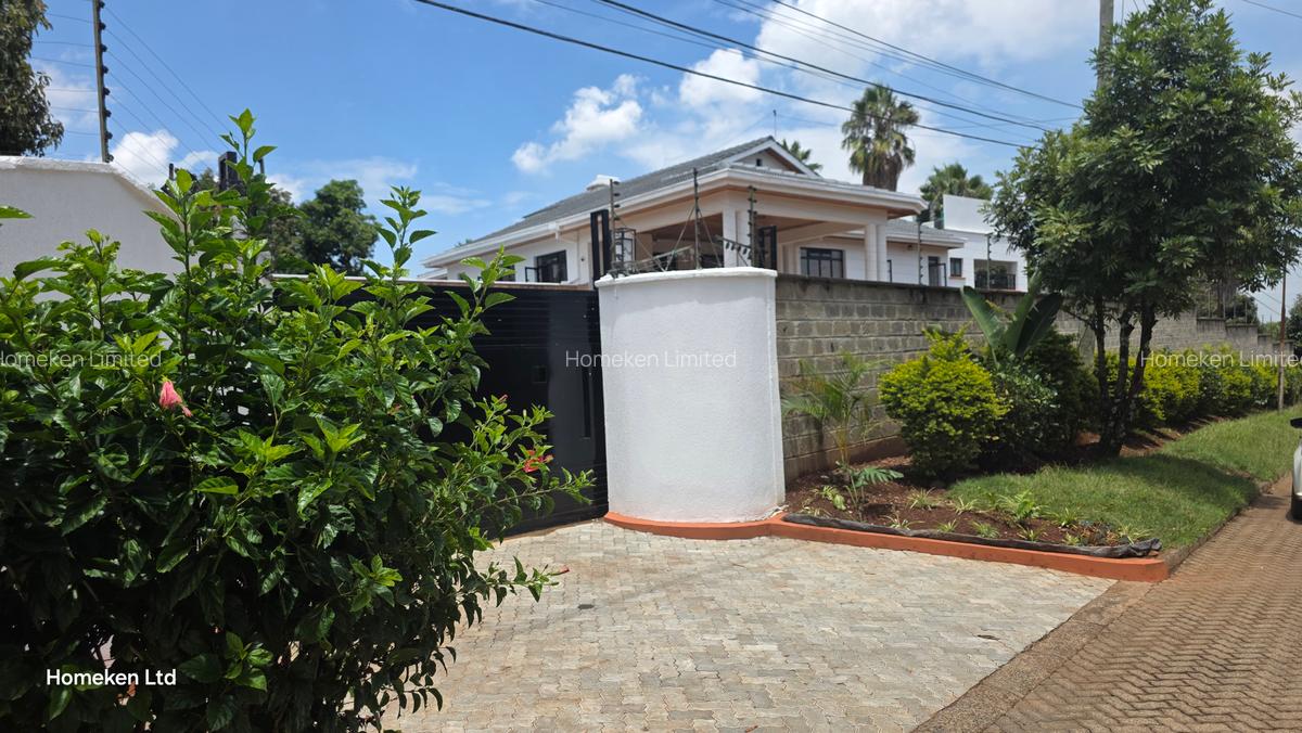 5 Bed House with Garden at Old Runda - 1