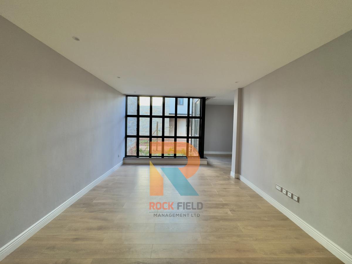 3 Bed Apartment with En Suite in Runda - 14