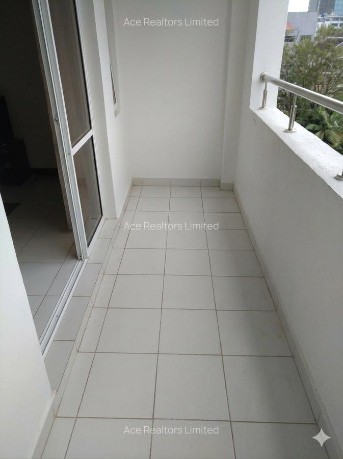 2 Bed Apartment with En Suite at Brookside Drive - 5