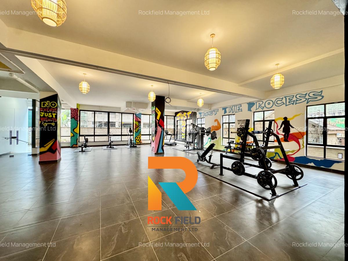 Serviced 2 Bed Apartment with En Suite in Brookside - 18